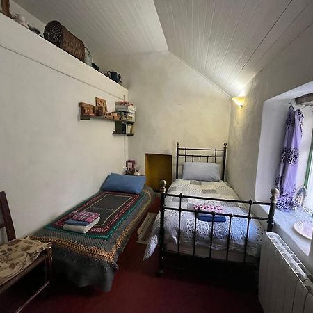 -Going Back In Time- 200 Year Old Farmhouse Creegh Exteriör bild