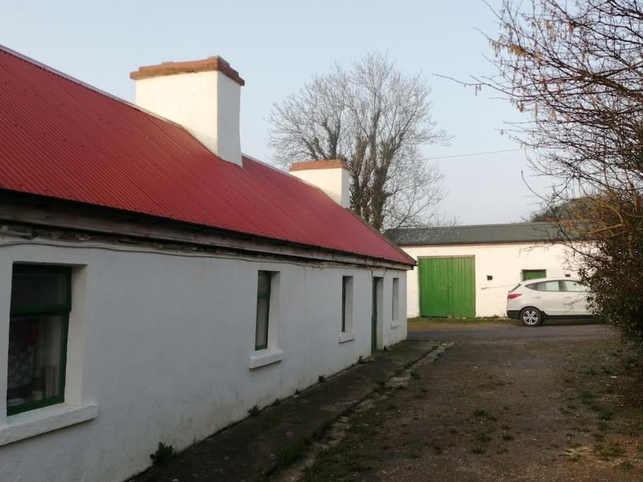 -Going Back In Time- 200 Year Old Farmhouse Creegh Exteriör bild