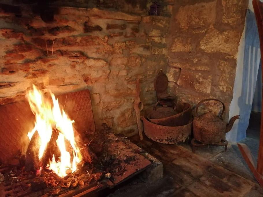 -Going Back In Time- 200 Year Old Farmhouse Creegh Exteriör bild