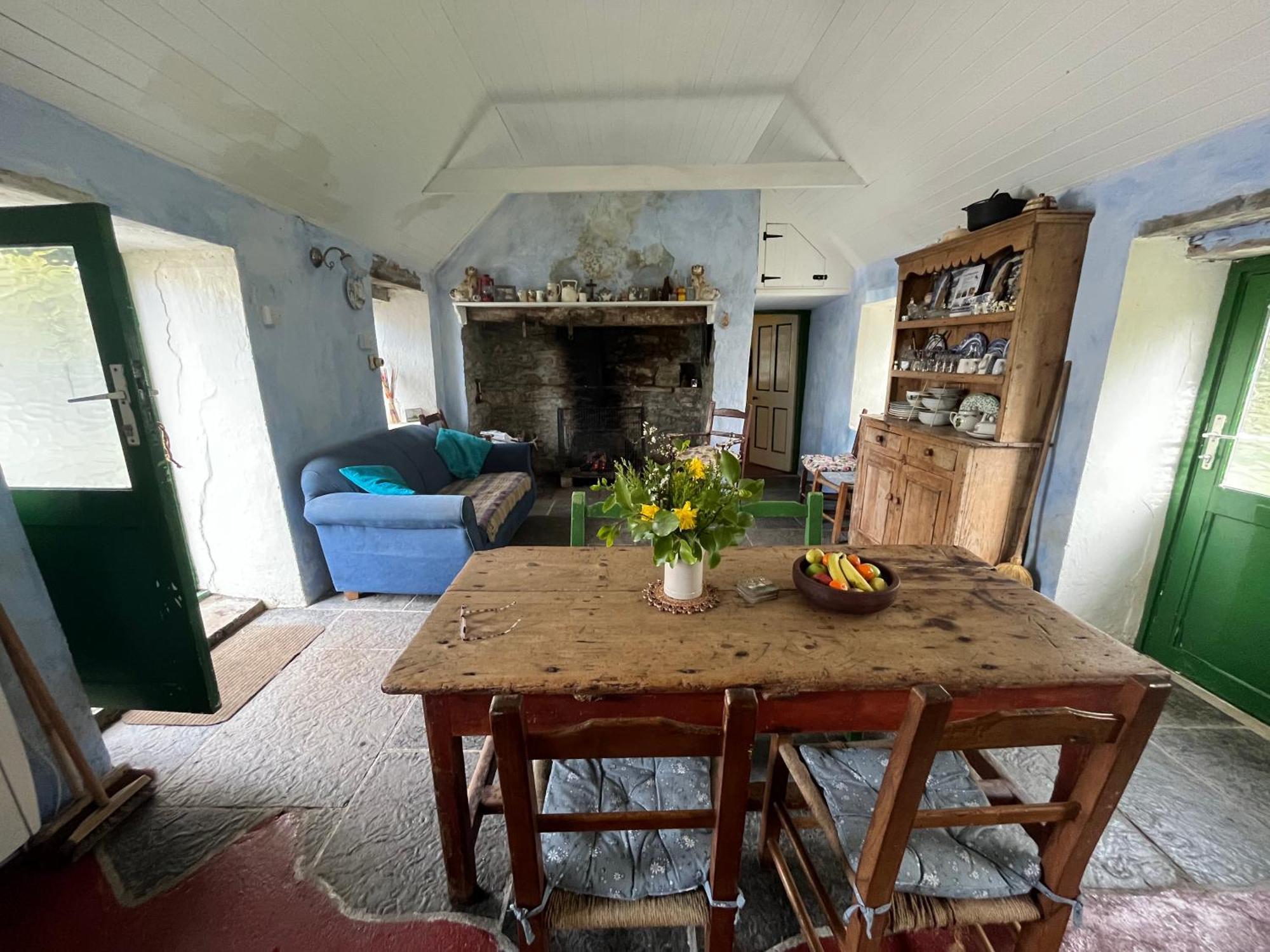 -Going Back In Time- 200 Year Old Farmhouse Creegh Exteriör bild
